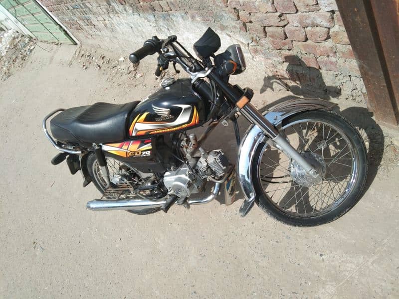 motorcycle is very good condition 5