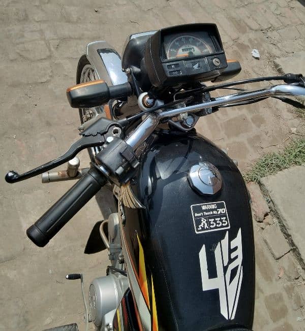 motorcycle is very good condition 6