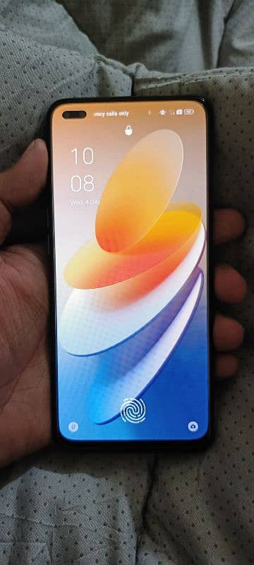 Oppo F17 Pro 8+5GB     128GB 0