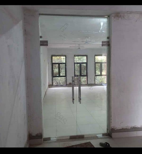 Aluminium Window Get Partition 12 mm glass Work 1