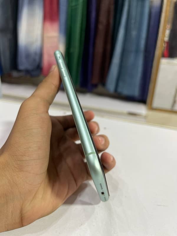 iphone 11 jv non pta 10by10 wattsap context 03114281908 5