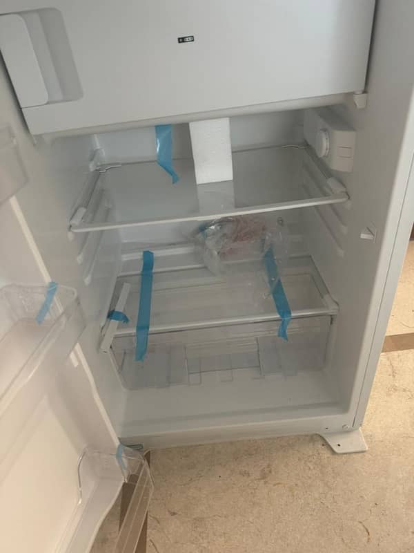 izone new heat resistant fridge 0