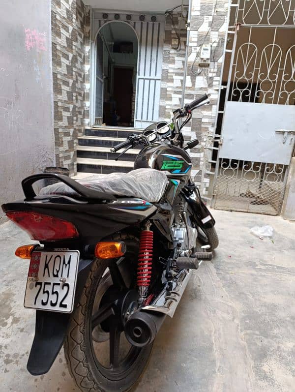 new bike slip 700 kilometer chali Hai(03333723361 6