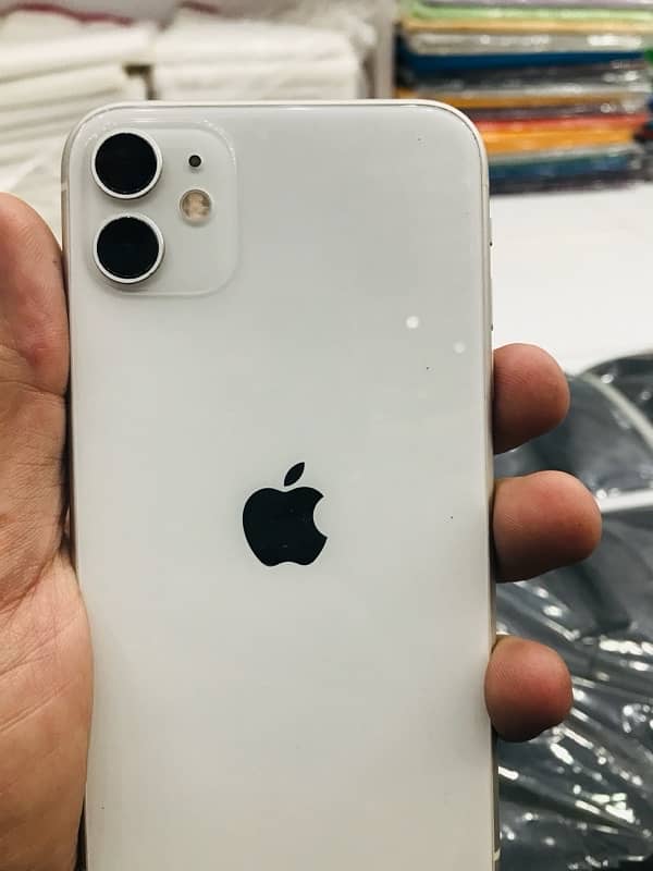 iPhone 11 dual sim approved 128 storage 2