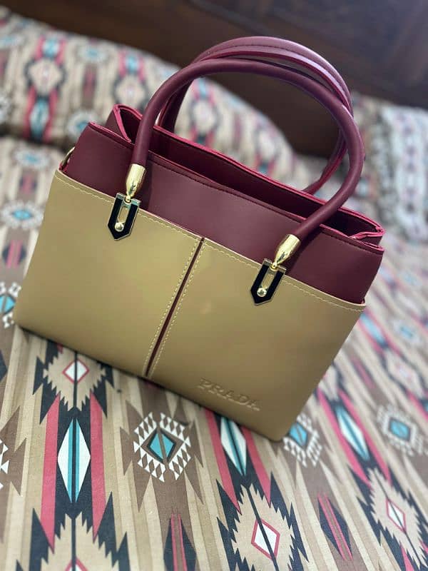 New ladies handbag for sale good quality 03333358008 2