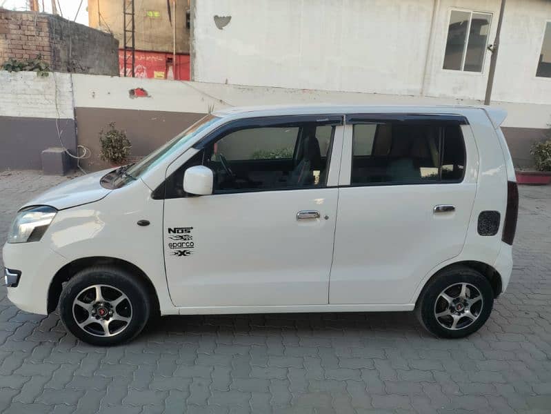 Suzuki Wagon R 2019 1