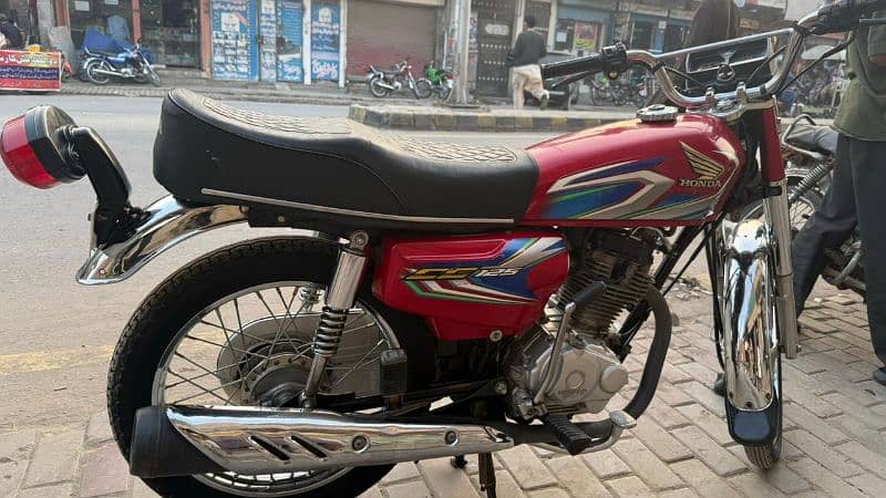 Honda 125 2022 model 100% origanl One Hand Use All Documents clear 0