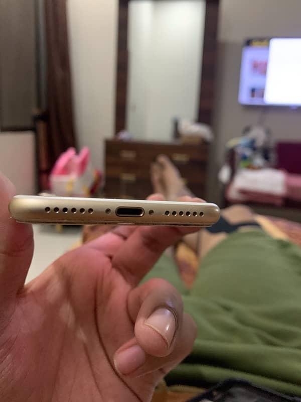 iphone 7 128 GBpta Approved 3