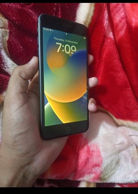 iPhone 8plus non PTA but sim working still one year 256gb 0