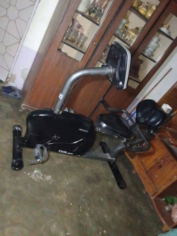 Heavy-duty Commercial Magnetic Recumbent bike. 2