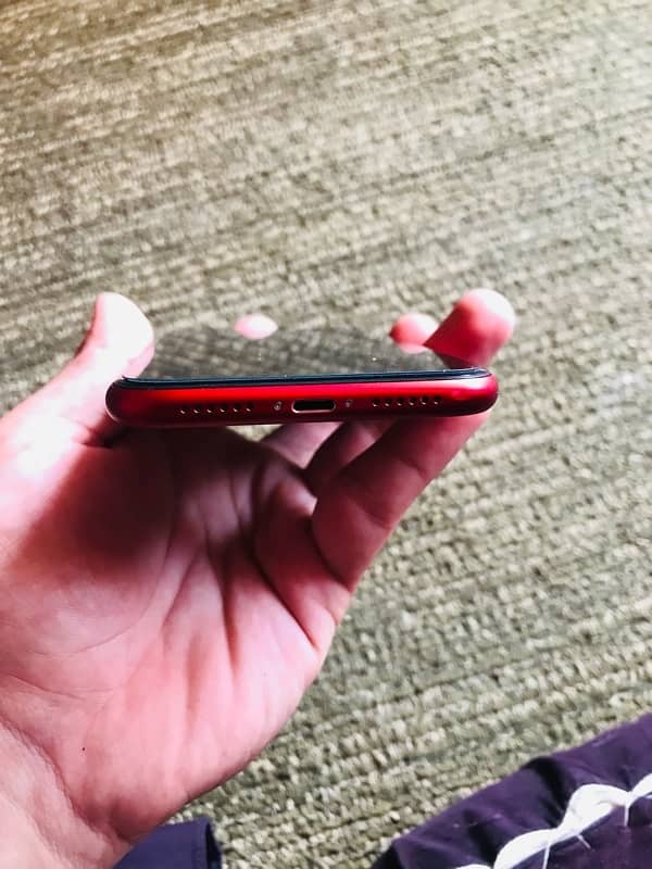 iPhone XR 128gb pta approved 4