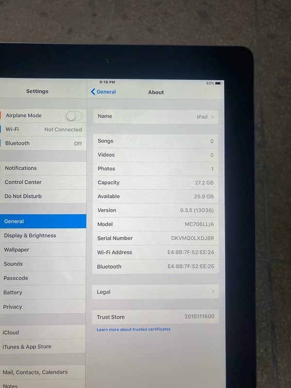 Ipad 32gb without box charger 6