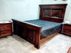 chinoti bed with side tables