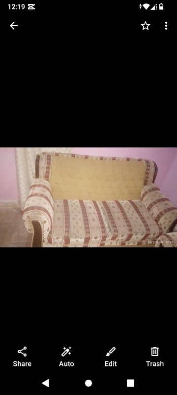 7seater sofaa set hai urgent sale krhy hain 11thousand mai 1