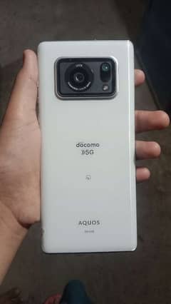 Aquos r6 for sell