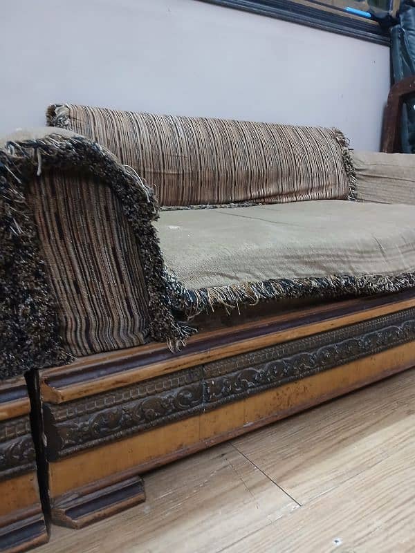 Mughal Style sofa set 2 seater/seatar 1