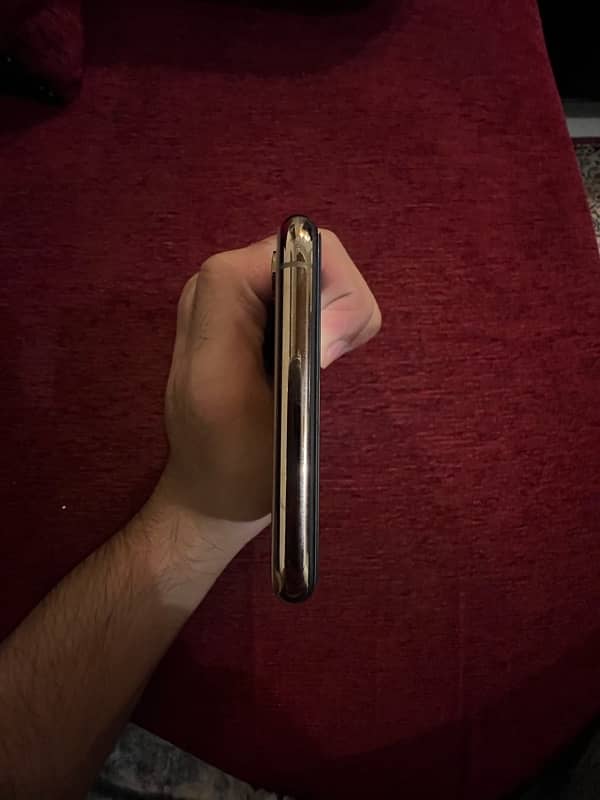 Iphone Xs max 64 gb Non-Pta 5