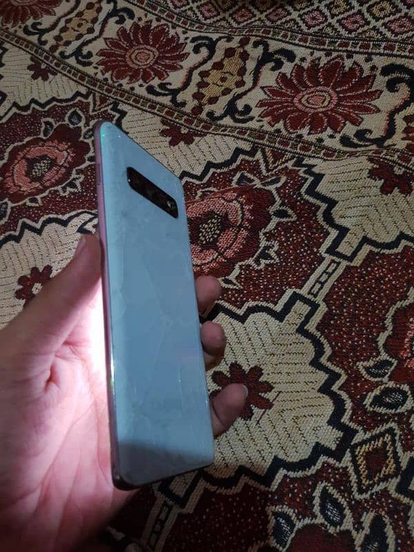 Samsung galaxy s10 plus 4