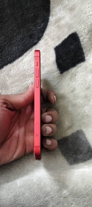 iphone 12  128GB  Factory unlocked Red 4