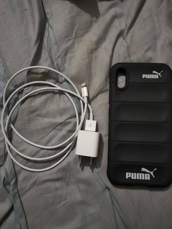 new charger + Iphone X cover new 0