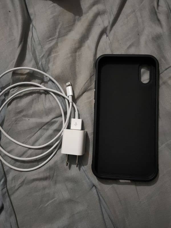 new charger + Iphone X cover new 1