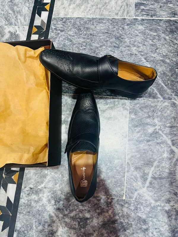 Black formal shoes 2