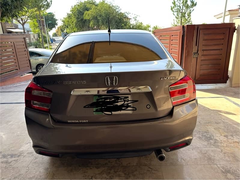 Honda City Aspire 2015 1