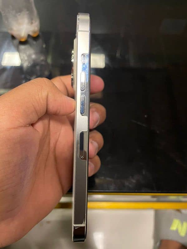 iphone 13 pro 256 gb non pta 10/10 1