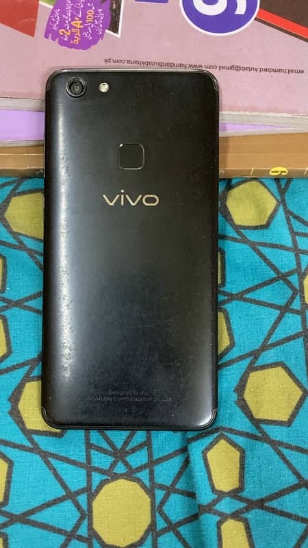 vivo v7 with box only 1