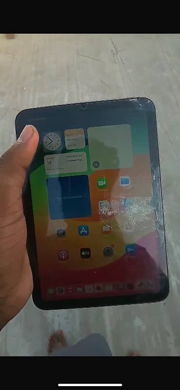 ipad mini 6 all ok urgent sale 1