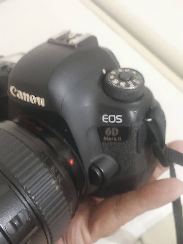 canon 6D Mark 2 for sale lush condition 2