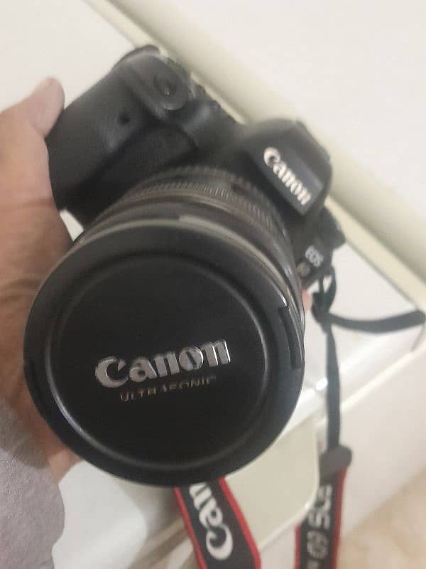 canon 6D Mark 2 for sale lush condition 3