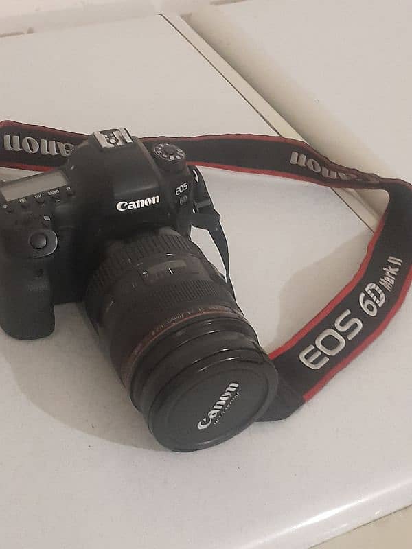 canon 6D Mark 2 for sale lush condition 6