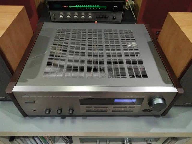 AVX1000 DSP YAMAHA AMPLIFIER 3