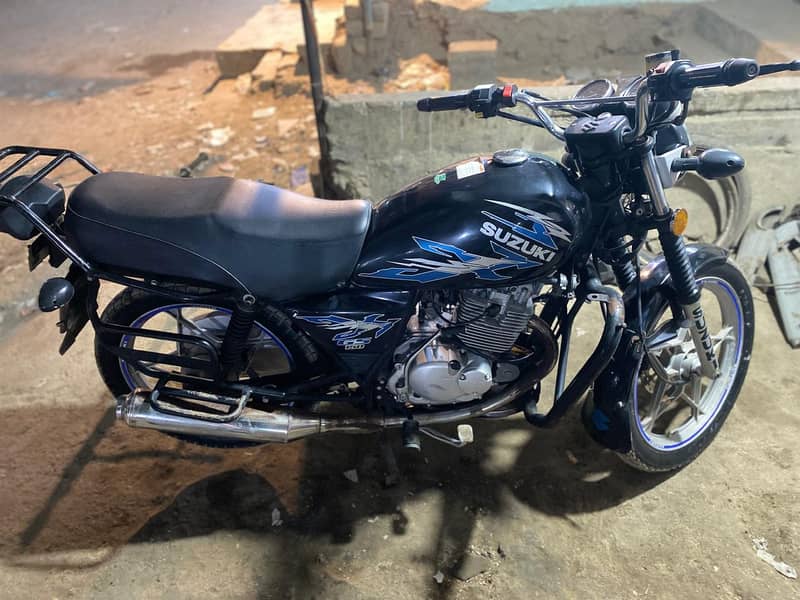 Suzuki GS 150 2020 3