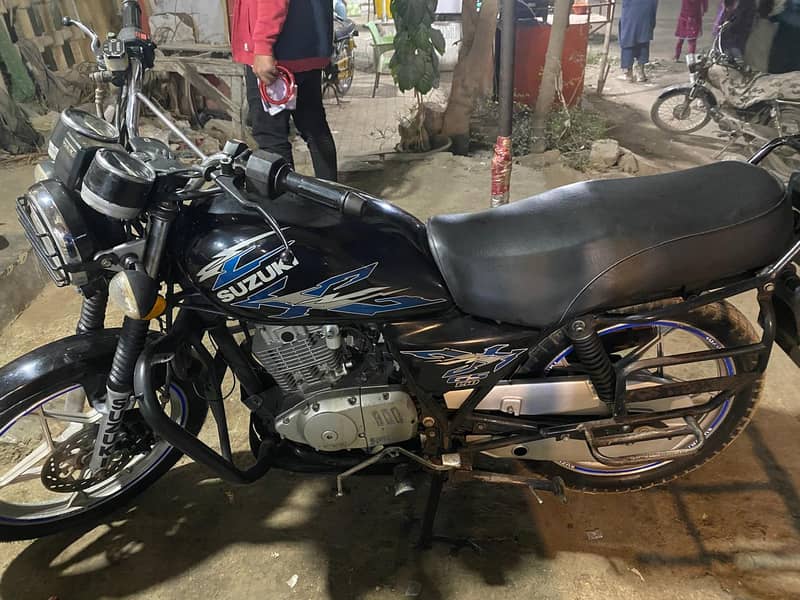 Suzuki GS 150 2020 5