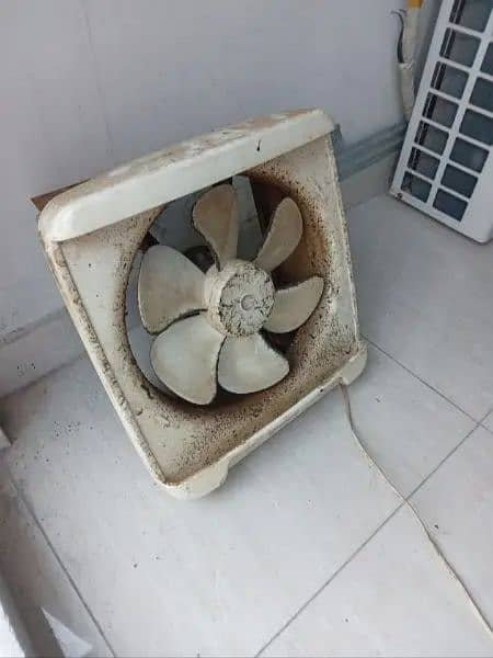 Royal Exhaust fan 1