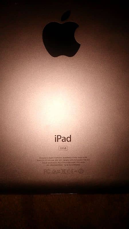 Ipad 2 in lush condition read discription first 2