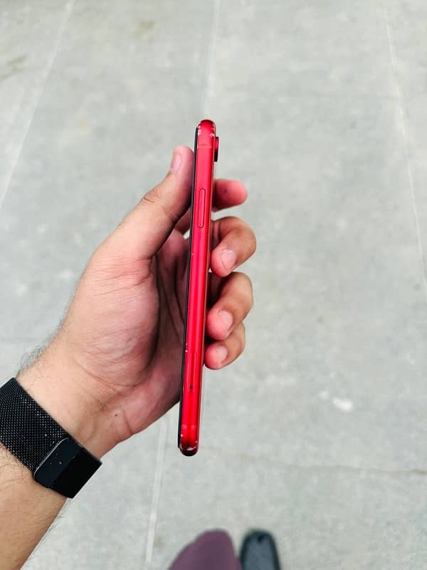 iphone xr pta 128gb 4