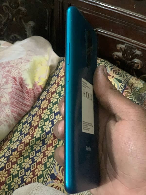 redmi 9 . . 4/64 urgent sale 3