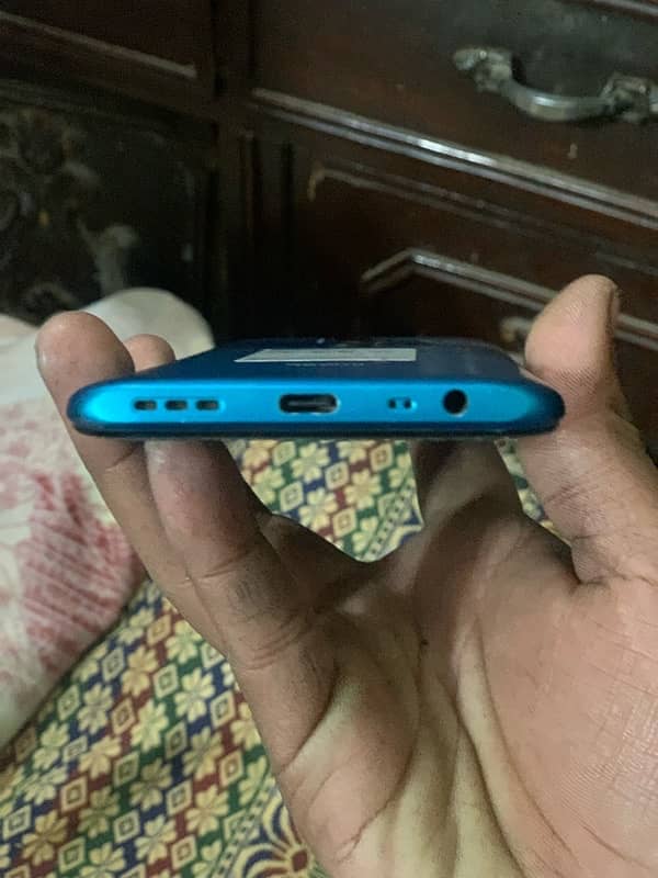 redmi 9 . . 4/64 urgent sale 9