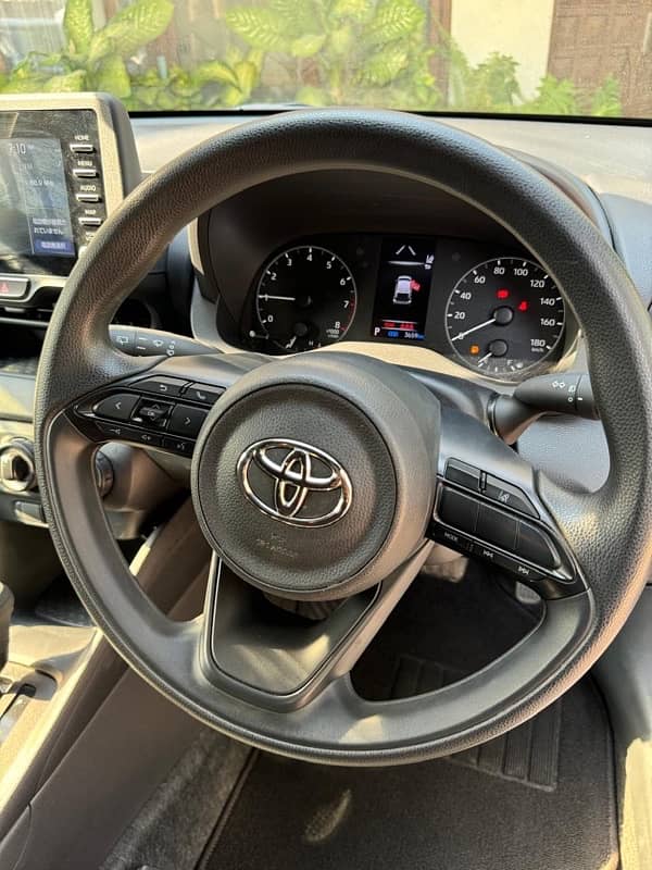 Toyota Yaris 2022 3