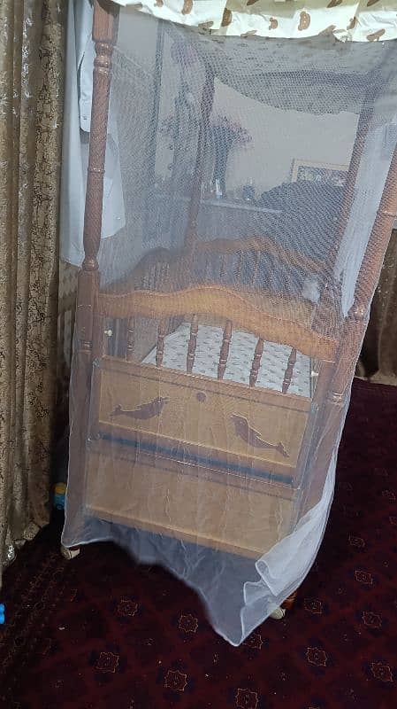 kids Bed with good condition 4