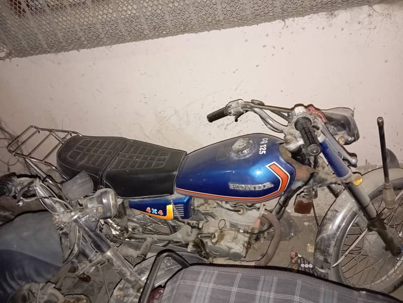 Honda CG 125 1982 CDI karachi numb 0