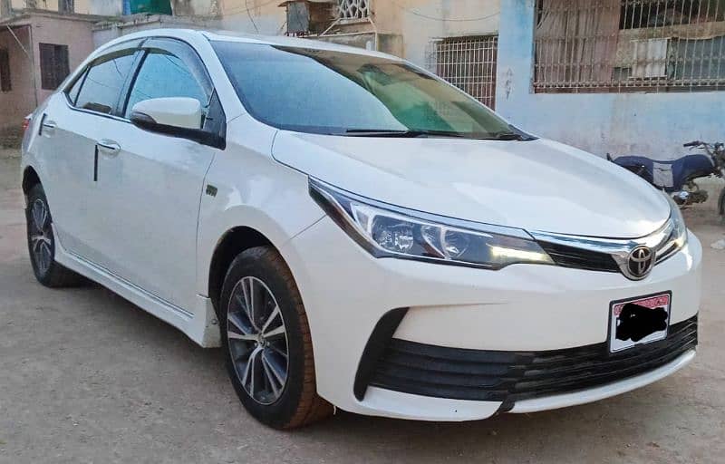 Toyota Corolla Altis 2018 4