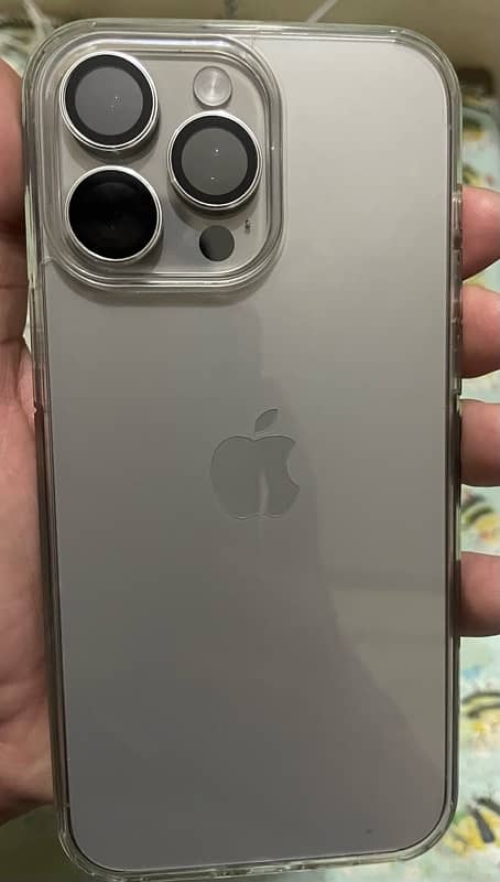 apple I phone 15 Pro max  natural titanium 1