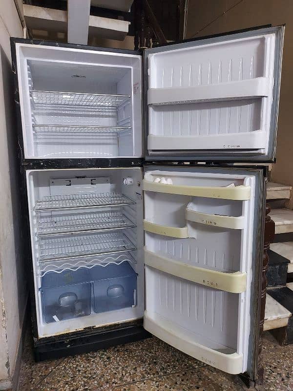 ORIENT REFRIGERATOR USED 8