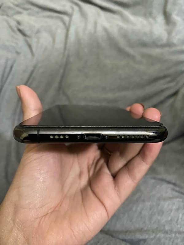 iphone 11promax 256gb pta aproved 1