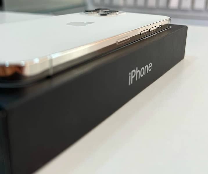 iphone 12 pro PTA approved 128GB 89%health 03164204910 2