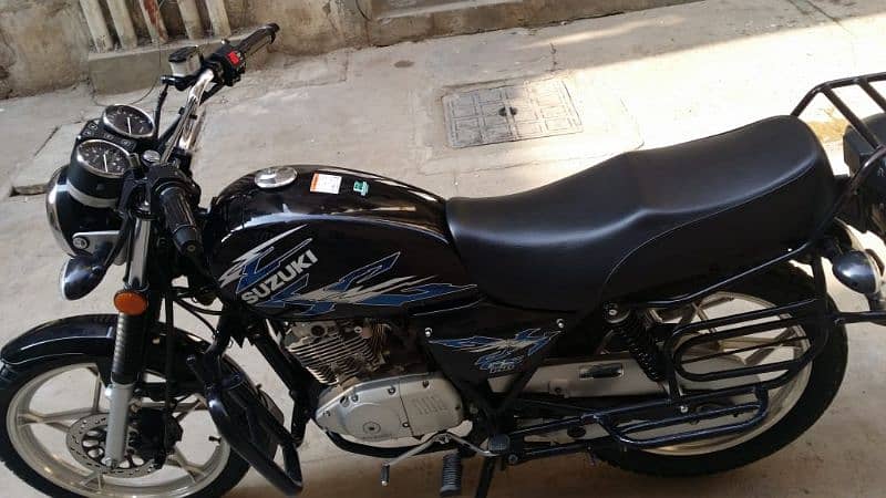 Suzuki gs 150 special edition 12